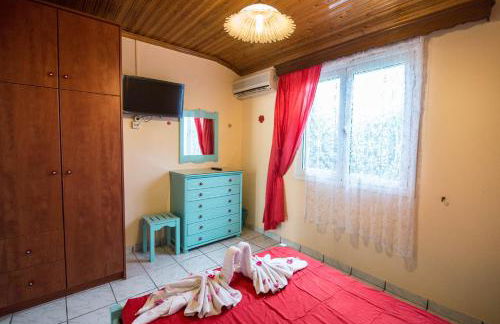 Villa Eleni Holiday Resort 4' walk to Beach with Pool - Ideal for Families and Couples - Foto 37