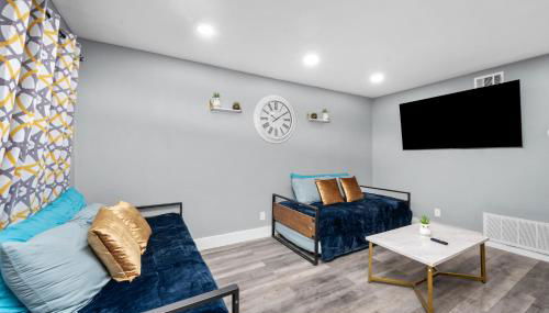 Cozy 1BR King Bed with Pool and Free Park - Foto 5