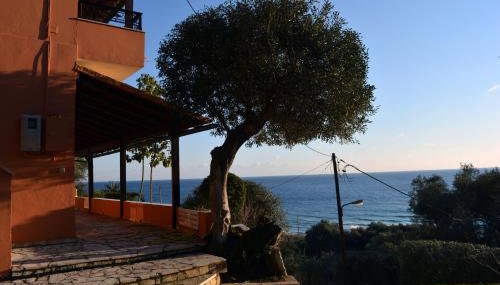 Papadatos Apts With Amazing View - 5mins from the beach - Foto 3, Garden view