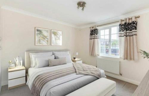 Spacious 2-Bed Family Flat in Wimbledon Near Tube - Foto 1