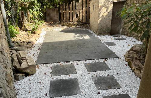 Logement atypique tout en pierre - Foto 4