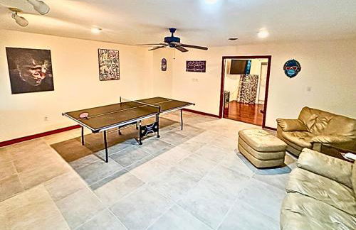 Speedway Game House: Cowboy Pool & Arcade Fun by Vacation Your Way - Foto 8