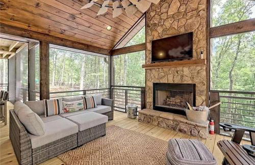 WolfCabin Lux Family Home, Fire Pit, Hot Tub, ADA ramp, ez paved rds - Foto 21