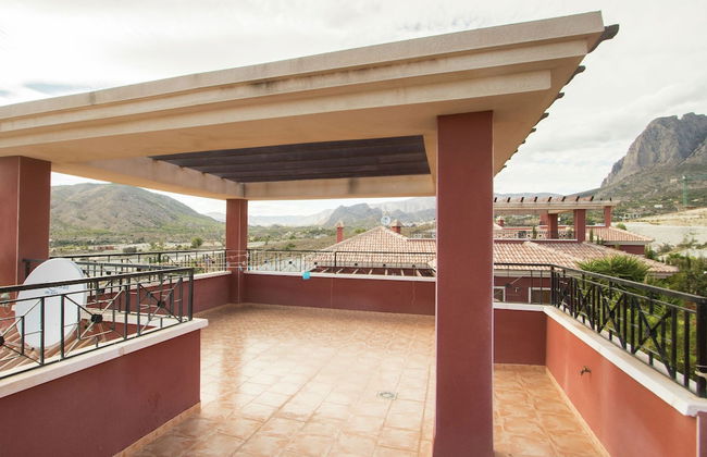 Charming Holiday Home in Benidorm With Private Pool - Foto 11