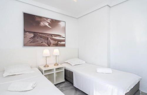 Golfer's quiet flat by Costarentals - Ref 104 - Photo 9