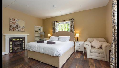 Stubbs House, Loddon, sleeps 20, 2 hot tubs - Foto 3