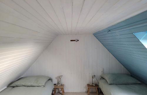 Tipoz'Immo - Maison Bleue accès à pied plage - spot surf - fibre inclus - linge inclus et lits faits - parking gratuit - proche des commerces et des attractions touristiques - Foto 29