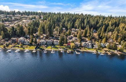 Stunning Sammamish Lake View Home near Weowna Park - Foto 38