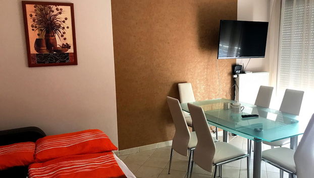 Princess Luxus Apartman - Foto 4, Servicio de comidas en la habitación