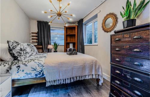 Pet-friendly flat w/ garden patio & smart tv - Foto 1