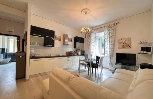 Casa La Rocca Nel Cuore Di Tolfa , 2 Camere Matrimoniali - Foto 1