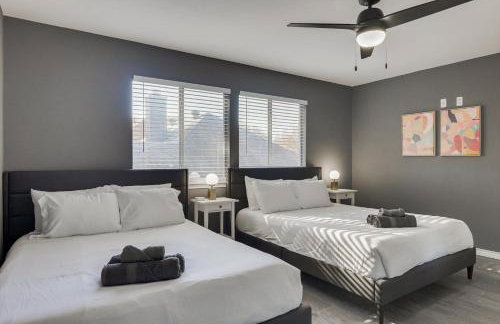 Luxury Holiday Home 5BR Hot Tub, Pool & Beautiful Backyard - Foto 26