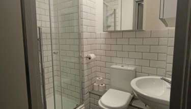 Open Mind Property -2BR Flat Commercial Road - Foto 5