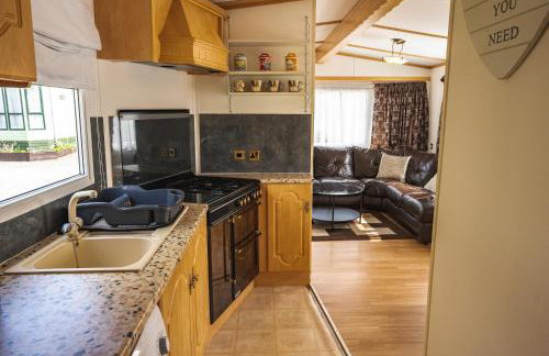 Lochlands 2BR Family Caravan - Pets - Play Park - Foto 7