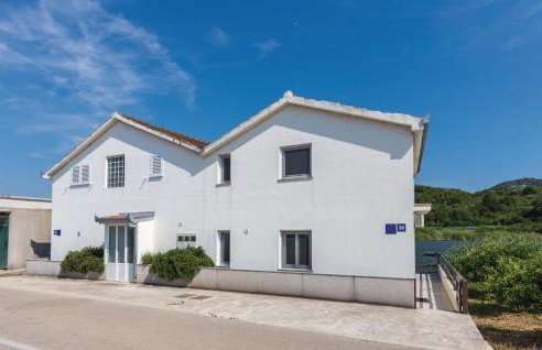 Three-Bedroom Holiday Home In Opuzen - Foto 8