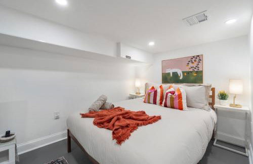 Holiday Home Brownstone City Stay 5BEDS, Private Dual Units - Foto 5