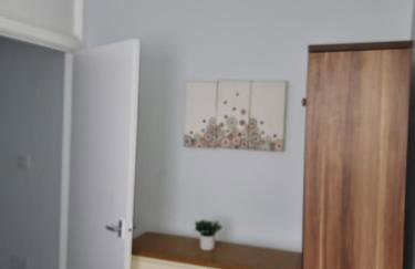 Newly Refurbished 2- Bed Stylish Home - Foto 12