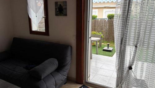 Janislove34 Maison 1 Chambre avec accès piscine dans résidence à Palavas les flots - Foto 4, Garden view