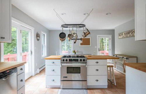 Big Red Cottage near Sunapee and New London - Foto 13