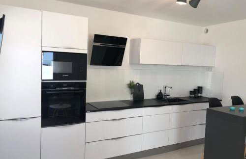 EllaVis Apartments - Photo 54