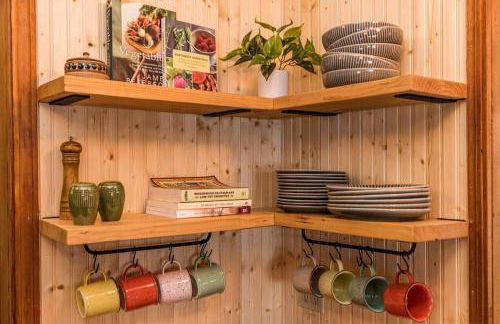 Waterfront Retreat with Fireplace, Hot Tub & Sauna - Foto 42