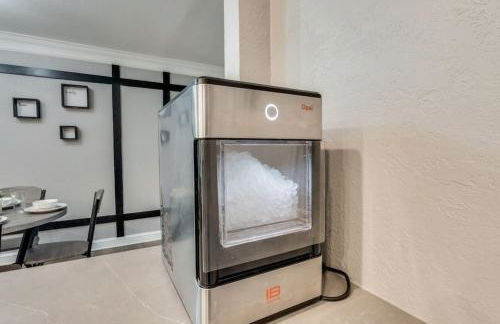 Gametime! Walk to Cowboys/ Rangers Stadium - Photo 7