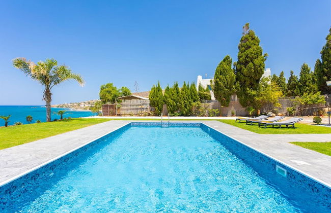 Villa Beach Heaven in Pomos - Foto 11