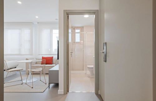 Confort y Ubicación en Madrid - Santero Suites - Photo 28