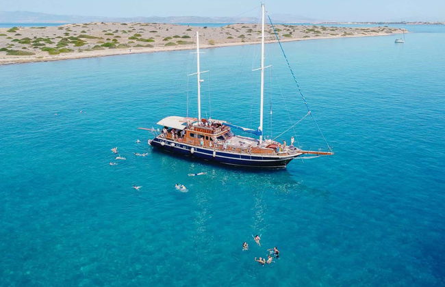 Paseo en barco por la Riviera de Atenas - Foto 1