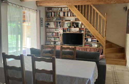 Mazet des Cèdres au pied de la colline - Foto 22