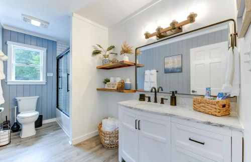 Lakefront Sherrills Ford Haven with Boat Dock! - Foto 17