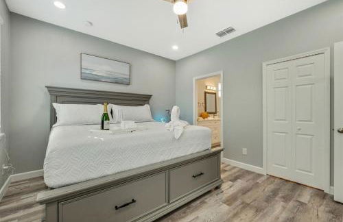 Chic Retreat-Stunning Design Cozy Fire Pit Escape! - Foto 21