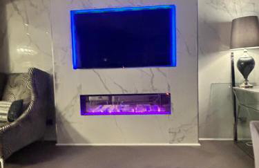 Large Modern Family Home in Murrayfield - Very close to City Centre - 10 mins by Direct Bus - Private Driveway & Garden - Foto 7