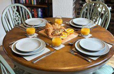 Two Bed Hoole House Great for Contractors - Photo 13