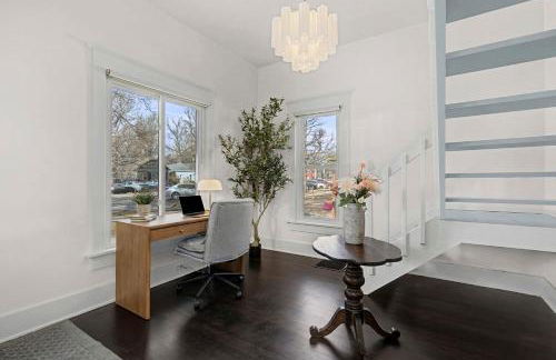 The Wild Peony Walk to Old Town FC and CSU Campus - Foto 23