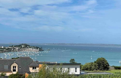 Maison contemporaine avec vue mer, piscine intérieure, classée 5 étoiles - Photo 32