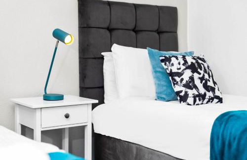 Three Bedroom House - Garden Space - Parking Included - Netflix Access - Parking - 74B - Foto 31