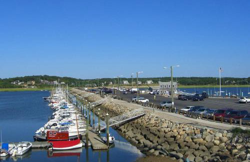 Across from Mayo beach walk to downtown - Foto 29