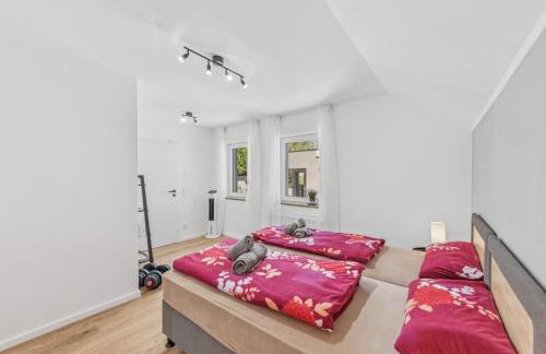 BAT Home Solutions Trierweiler - alles was ein Hotel nicht bietet - 5 Apartments 40 bis 120 qm für bis zu 29 Personen - 5-Raum-Apartment barrierefrei - 60 qm Balkon mit Blick bis Luxemburg - einzeln bis komplett buchbar - 3 Min zur A64 - Foto 31