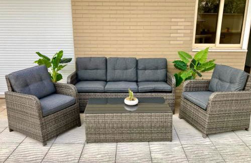 Rocha’s Apartment REMODELADO! Na praia com terraço - Foto 1