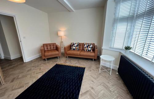 3 The Royal Serviced Apartments, Harwich -Ground Floor-Parking -Wifi - Foto 1