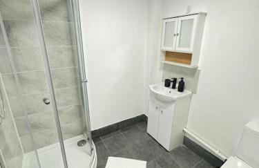 Luxury cozy 3 bed Apartment 5mins from city - free parking! - Foto 3