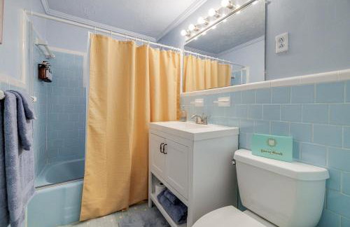 Retro! - 4BR Near Sav Airport - Foto 13