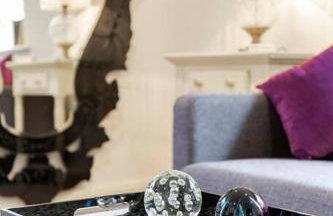 Dorney Windsor Legoland 5 Star Stay for upto 14 guests - Photo 35