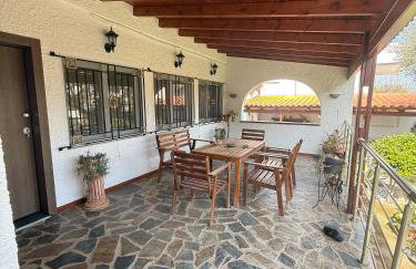 House with lake and water lilies - Foto 3