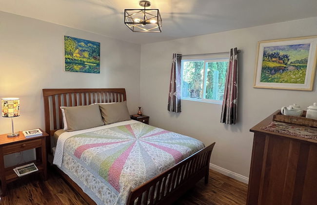 Hummingbird Mountain Cottage - Photo 17