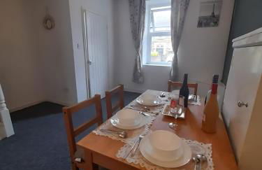 Contemporary and Spacious Home - Foto 21