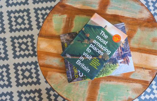 Charming 2 Bed Property - Photo 22