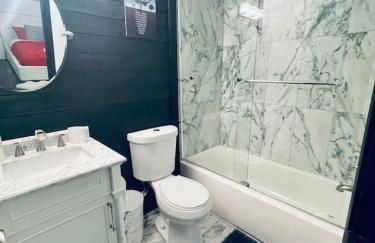 Elegant NW Atlanta Oasis, 2 Kitchens, Sauna, Patio - Foto 24