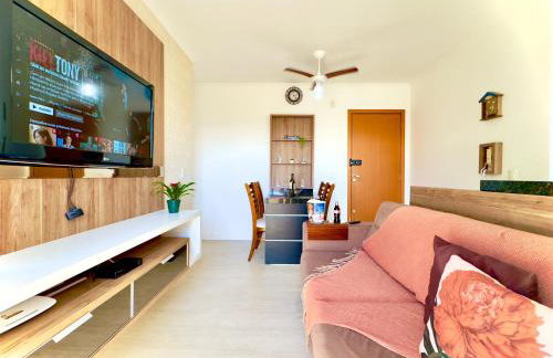 Apartamento a 400M PRAIA com PISCINA sacada com CHURRASQUEIRA privativa Wi-Fi Portaria 24h PLAYGROUND INFANTIL Quadra de esportes e vaga privativa de GARAGEM Reserve agora mesmo - Foto 15